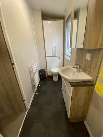 Glade Lodge- North Devon Coast, Bideford Bay Caravan Park Exterior photo